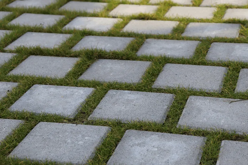 Pflasterarbeiten von Daniel Lasser Gartenbau – sauber verlegte Wege und Flächen